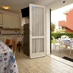 Villaggio Michelangelo - Lemene Будинок відпочинку
